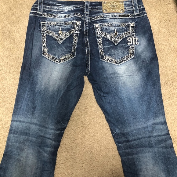 Miss Me Denim - MISS ME MID-RISE EASY BOOT DISTRESSED